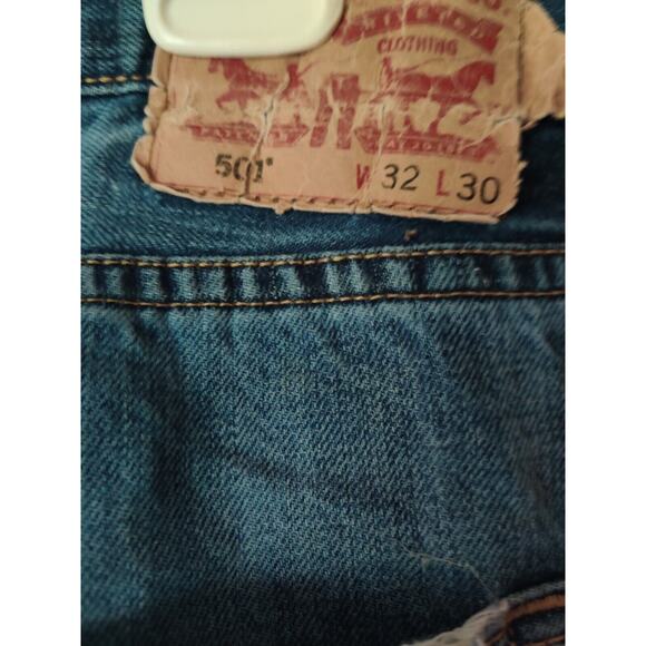 Levi's 501 Naturally Distressed Jeans Size 32 X 30 Men's made in Haiti - Picture 6 of 12
